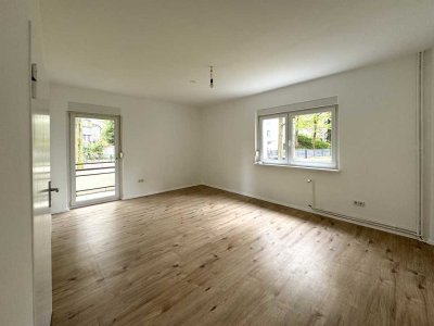 Besichtigung am 24.04.2026 um 17:00 Uhr, 2 Zimmer, ruhige Lage, großer Garten