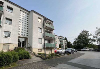 Hoch über der Stadt - renovierte 2-Zimmer Wohnung mit Balkon zu vermieten