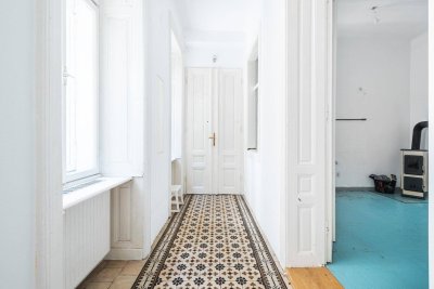 Ruhiger 3-Zimmer-Altbau in Hoflage bei Burggasse!