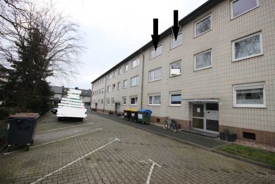 Teilsanierte 2 Zimmer Wohnung mit Balkon in Köln Porz-Grengel
