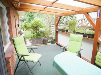 Doppelhaushälfte mit Terrasse und Garage in Zentrumsnähe von Heide
