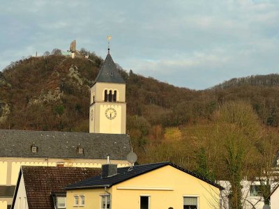 Neu möblierte und voll ausgestattete Wohnung mitten in Rhöndorf mit Terrasse, neuem Bad, Einbauküche