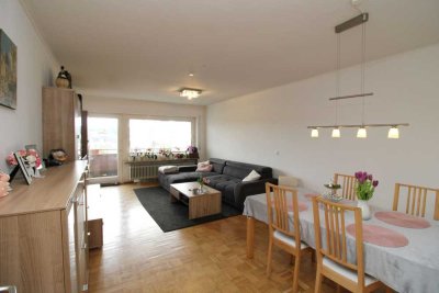 4-Zimmer Wohnung mit Gartenanteil und überdachtem Balkon