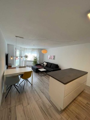 Exklusive 2-Raum-Wohnung mit Balkon in Kernen im Remstal (Möbliert)