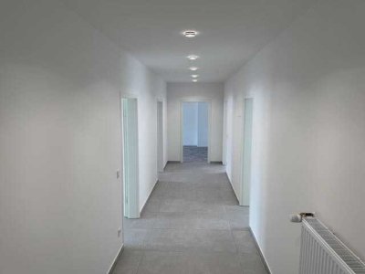 Wesel-Stadtmitte | kernsanierte Wohnung | 2. OG | 144 qm | 5 ZKDB | Balkon | ab sofort