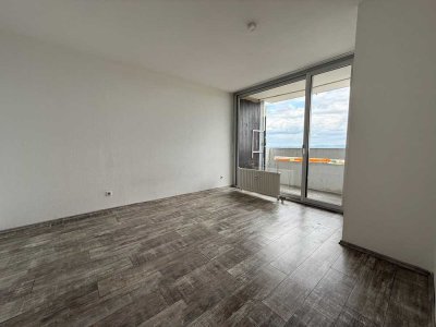 Gepflegte 3-Zimmer-Wohnung mit hochwertiger Einbauküche und Tiefgaragenplatz - sofort bezugsfrei