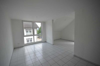 großzügige helle Wohnung mit Dachterrasse