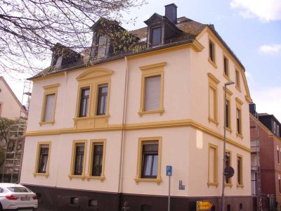 Geräumige 4-Zimmer-Dachgeschosswohnung mit EBK in Dillenburg
