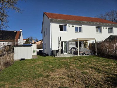Doppelhaushälfte mit großem Garten und Garage in Ingolstadt-Süd