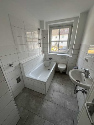 Frisch saniert! 2-Zimmer-Wohnung für Singles oder Paare