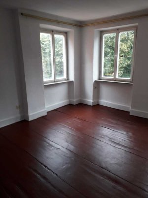 Schöne und modernisierte 2-Zimmer-Wohnung in Augsburg