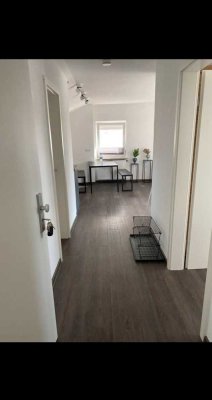 Möblierte 2-Zimmer-Dachgeschosswohnung mit Dachloggia, Weinbergblick & TG-Stellplatz in Korb