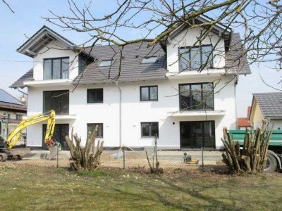 Neuwertige Niedrigenergiewohnung nahe Flughafen