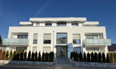 /// A+ Energieeffizienz  - KFW 55- &amp; Erstbezug - TOP Lage - 2 Zimmer, Küche, Bad und Balkon/Te
