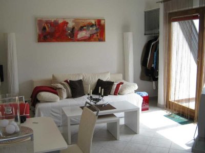 Sonniges & gemütliches Dach-Studio für Singles