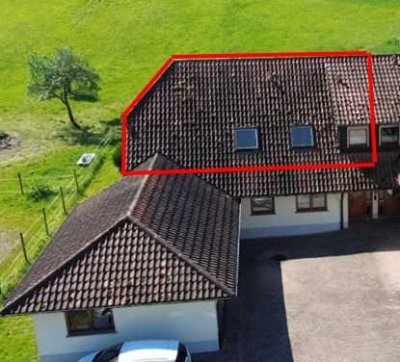 Charmante Dachgeschosswohnung mit Loggia