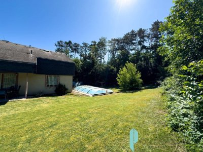 Traumhaus in Ruhelage mit großzügigem Garten, Pool & exklusivem Badeteichzugang