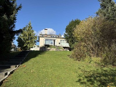 Saniertes Einfamilienhaus in wunderschöner Lage mit sehr großem Grundstück