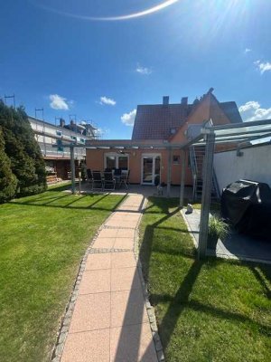 BS-Gartenstadt  - Schöne Doppelhaushälfte mit großem Gartenglück - Nur einziehen und wohlfühlen