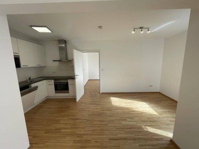 2-Zimmer-Wohnung in Innenhoflage (inkl. Heizkosten) | Tolle Anbindung gegenüber U3 Hütteldorfer Straße!