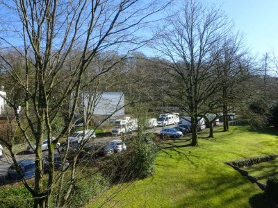 Helle 3,5-Zimmer Wohnung mit Balkon und Garage in Erkrath provisionsfrei