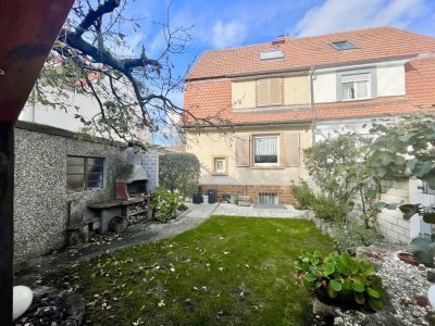 Doppelhaushälfte in Weil am Rhein mit Garage und Garten