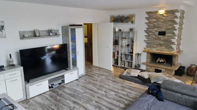 Sonnige DG-Wohnung mit EBK und Tiefgarage in Bad Soden am Taunus