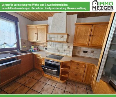 ++Haus mit 2 Wohnungen, Balkon, Küche und große Doppelgarage ++
