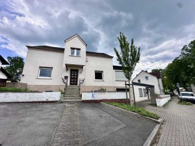 Klassisch, vielseitig, großzügig: Ein-/Zweifamilienhaus mit Gewerbefläche in Menden-Lendringsen!