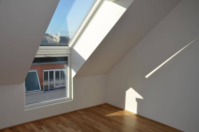 MAISONETTEWOHNUNG MIT BALKON - LANDSTRASSE NÄHE SCHILLERPARK