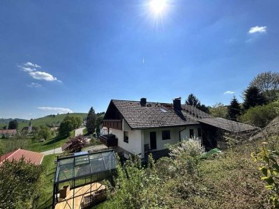 Haus BERGBLICK Gersbach: mit einzigartigem Panoramablick , sep.  Ferienwohnung, Sauna & 3 Garagen
