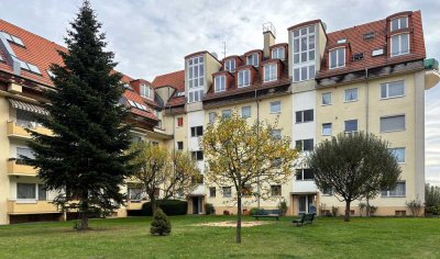 Vermietete Ein-Zimmer-Wohnung mit Balkon - hell und sonnig - nahe U-Bhf Alt-Mariendorf