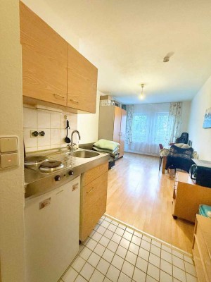 1 Zimmer Apartment mit Balkon vor den Toren Neckaraus