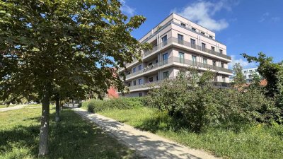 Traumlage am Wasser: Nachmieter für 3 Zimmer 75 qm Neubauwohnung mit Balkon gesucht