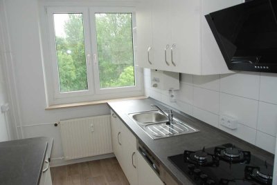 Hier ist die Einbauküche schon dabei