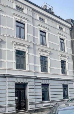 Stilvolles Mehrfamilienhaus in Toplage von Düsseldorf-Pempelfort