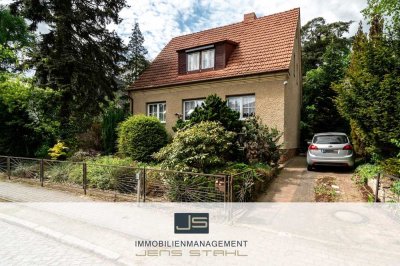 Klassisches Einfamilienhaus mit Potenzial in begehrter Lage von Kleinmachnow