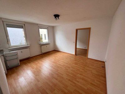 Kleine aber feine 2-Zimmer-Wohnung mit EBK in Halle (Saale)