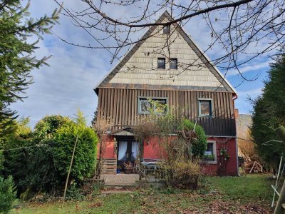 Einfamilienhaus mit Ausbaupotential in Grünhainichen zum Verkauf!
