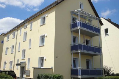 Helle, gepflegte 2-ZKB Wohnungen mit großem Balkon zu vermieten