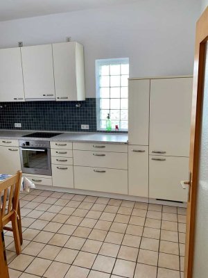 Möblierte zwei Zimmer Wohnung in Traumlage direkt am Schiersteiner Hafen sucht Sie!