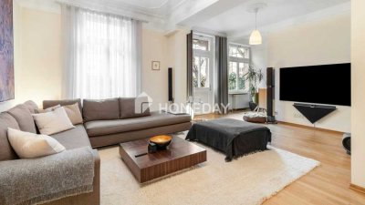 Moderne 3,5-Zimmer-Altbauwohnung mit Balkon, Terrasse und Mini-Garten im Westend Nähe Goethe-Campus