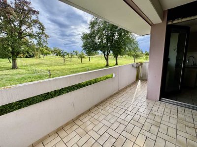 Helle 3-Zimmer-Wohnung mit 2 Balkonen, Garage und herrlichem Feldblick in Göbrichen