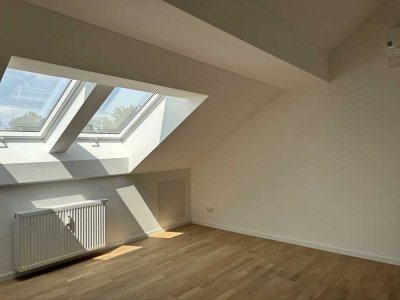 Modern & klimatisiert – Stilvoll sanierte Dachgeschosswohnung in kleinem 3-Familienhaus in Mühldorf