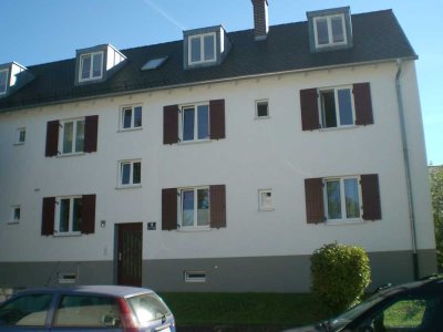 Charmante möblierte 2 Zimmer-DG-Wohnung