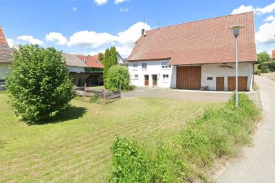 Wohnhaus mit Scheune auf großem, sonnigem Grundstück und Platz für 3 Bauplätze