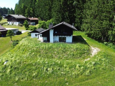 Traditionelles Landhaus mit Kaminzimmer und XXL-Grundstück 5816 m² und atemberaubendem unverbaubarer Thalgaubergblick in Rauchenschwandt /Thalgau