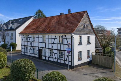 Historisches Fachwerk-Juwel für Familie & Beruf in Mettmann-Metzkausen