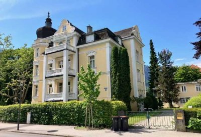 Wunderschönes Einzelstück in historischer Villa!