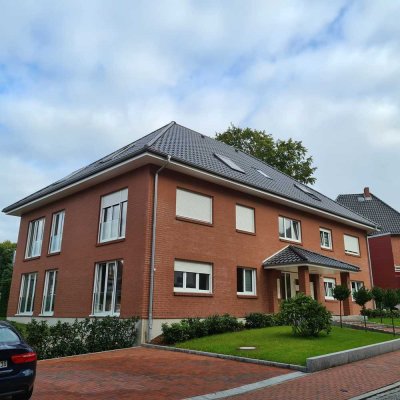 Gatermann Immobilien: Große, gepflegte 2-Zimmer-Wohnung mit Terrasse in Itzehoe - Innenstadt